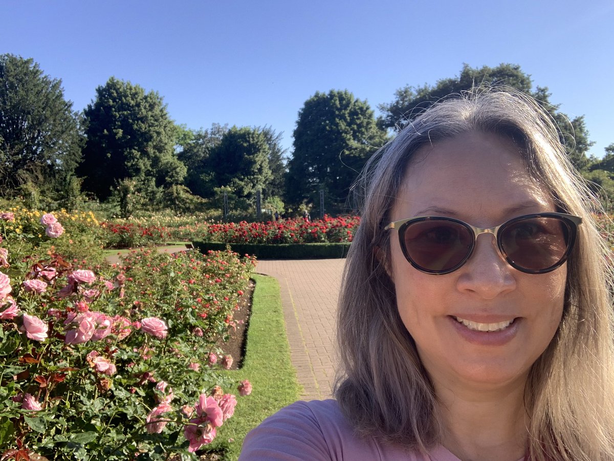 sjtcanada's tweet photo. Last walk in Regent’s Park this fine morning. Definitely a highlight of my five years in London! I never grew tired of this special place. @CanadianUK https://t.co/RJ7T1rPCAp