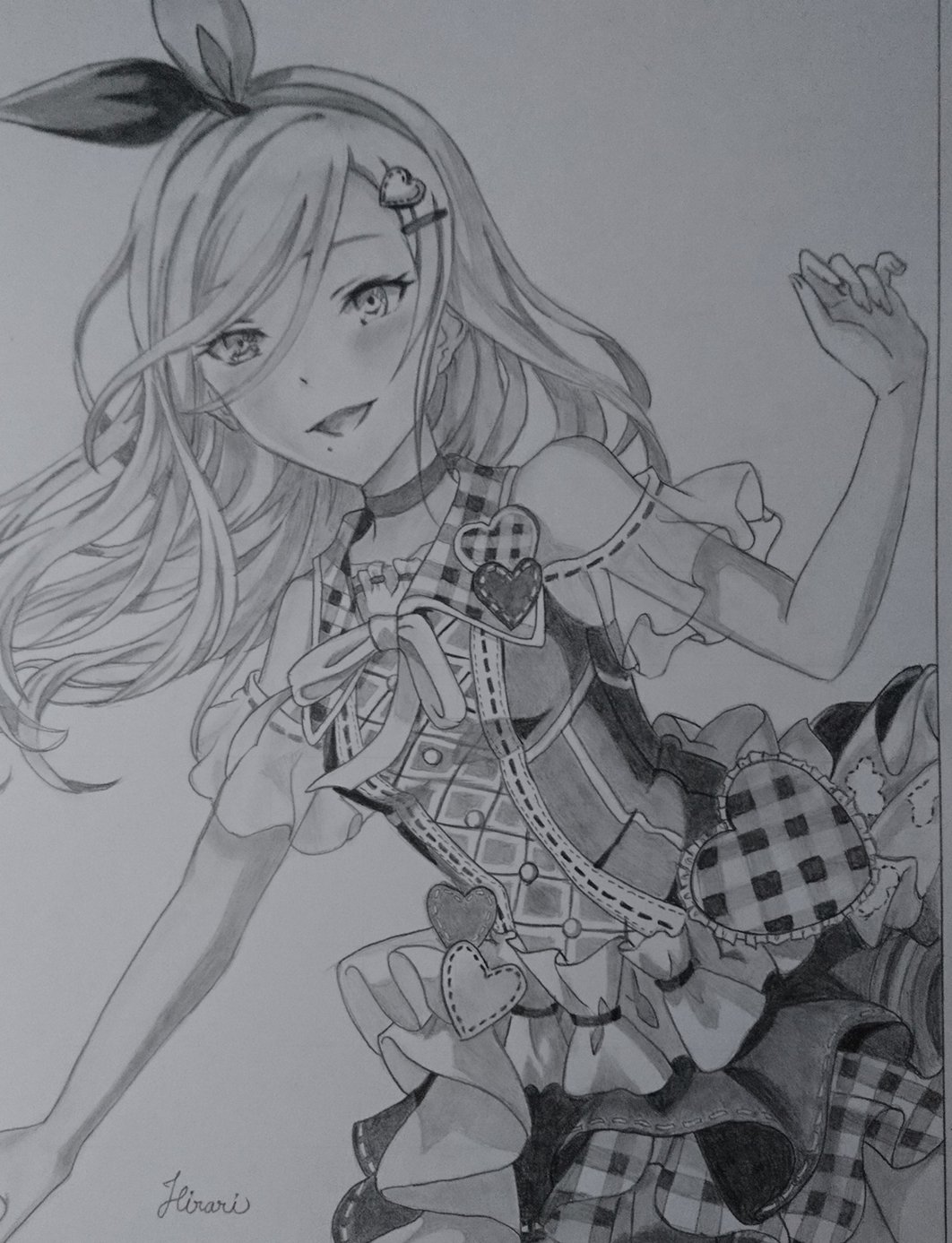 ひらり プロジェクトセカイの日野森雫ちゃん描きました 凄く可愛い衣装でチェックの部分が特にお気に入り プロセカイラスト 日野森雫 模写 鉛筆画 T Co Atlgimbc Twitter