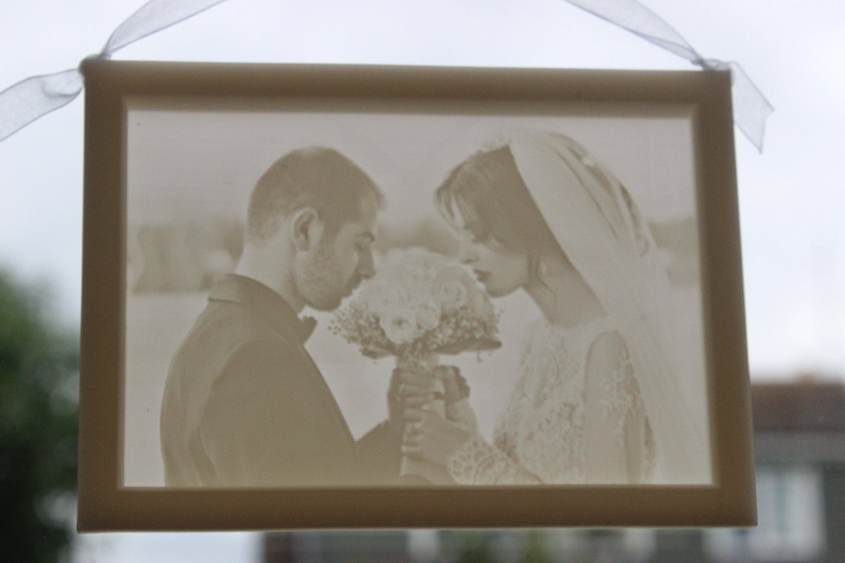 CreativeCloist's tweet photo. I can now do Hi Definition resin lithophanes. https://t.co/heEhwrWreH #white #lithophane #windowart #lightpicture #unique #stunningart #personalised #myownimage #uniquegift https://t.co/U2Fbh564Mt