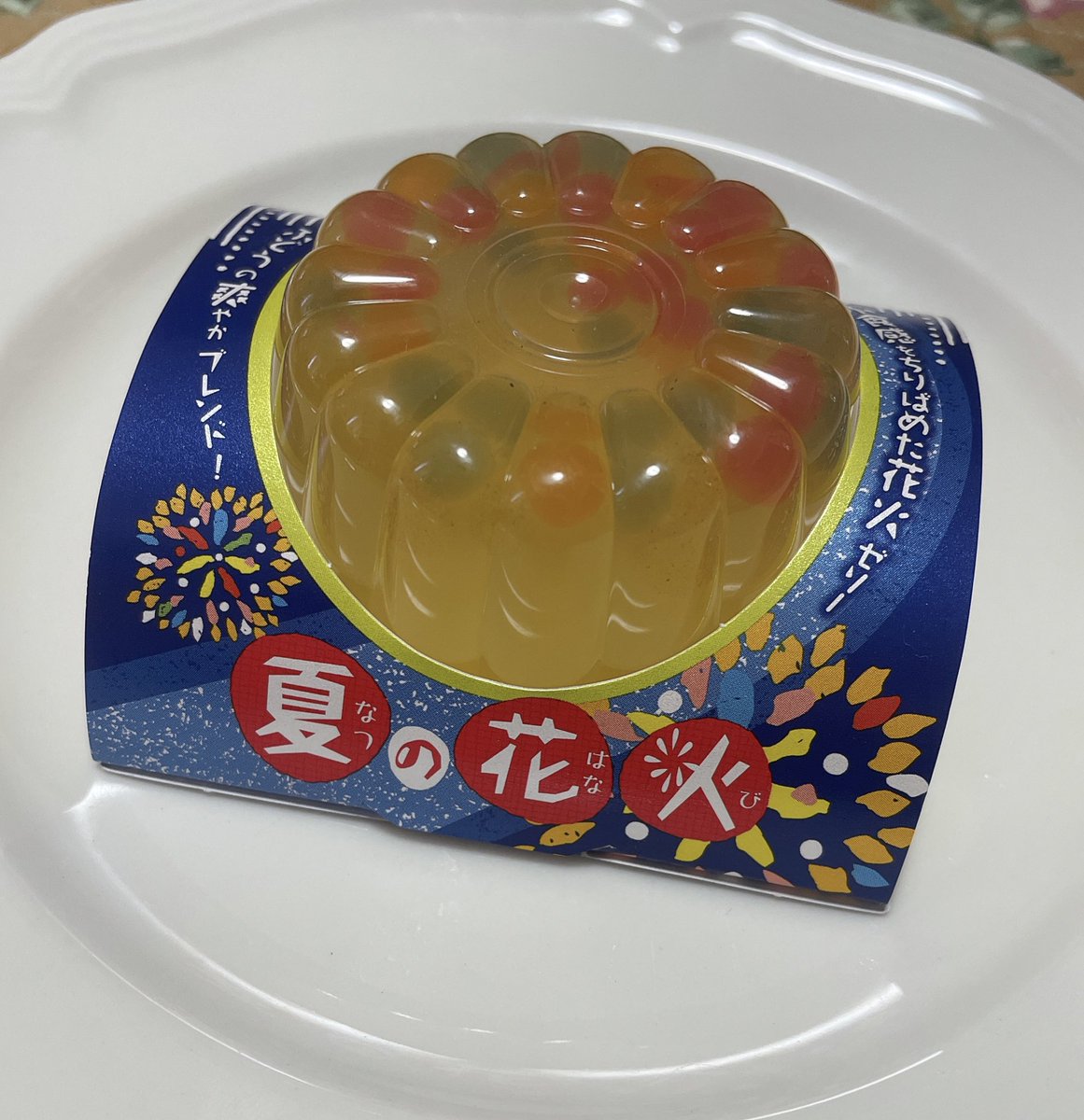 星子 しばらくひよ子 しくじったー ﾉw 昨日のおやつこれにしたらよかった すっかり忘れてた 帯広の柳月 夏の 花火ゼリー 後半戦は大きい花火を上げよう T Co Zaeu29ismt Twitter