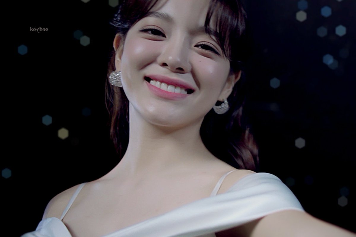 keybee828__'s tweet photo. 210715 ✨🌠
#김세정 #SEJEONG
#아르미스 #ARMIS #specialMV https://t.co/uM9NSTkvjE