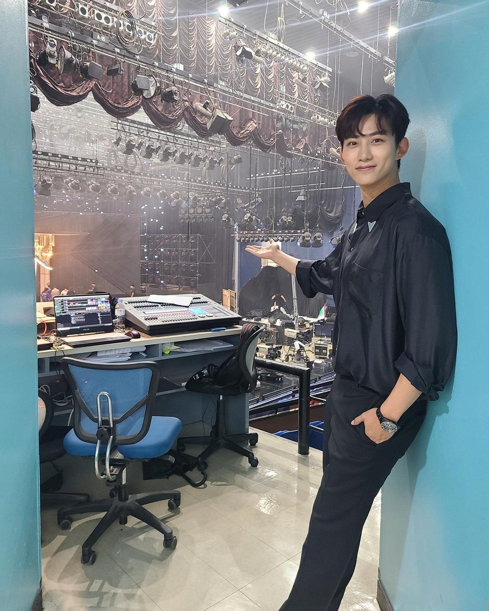 0430yesir's tweet photo. [eyecon_taec]
지금은 라이언 어사님이 되어있을 ✨
그 분... 매점 행차중 (☞ﾟヮﾟ)☞
⠀
#옥택연 #OKTAECYEON #꿈같았던 #지난주 #인기가요 #매점은_필수코스라던데 #Follow_TY #어사님힘내세요💪 https://t.co/sBmORwcF3Y