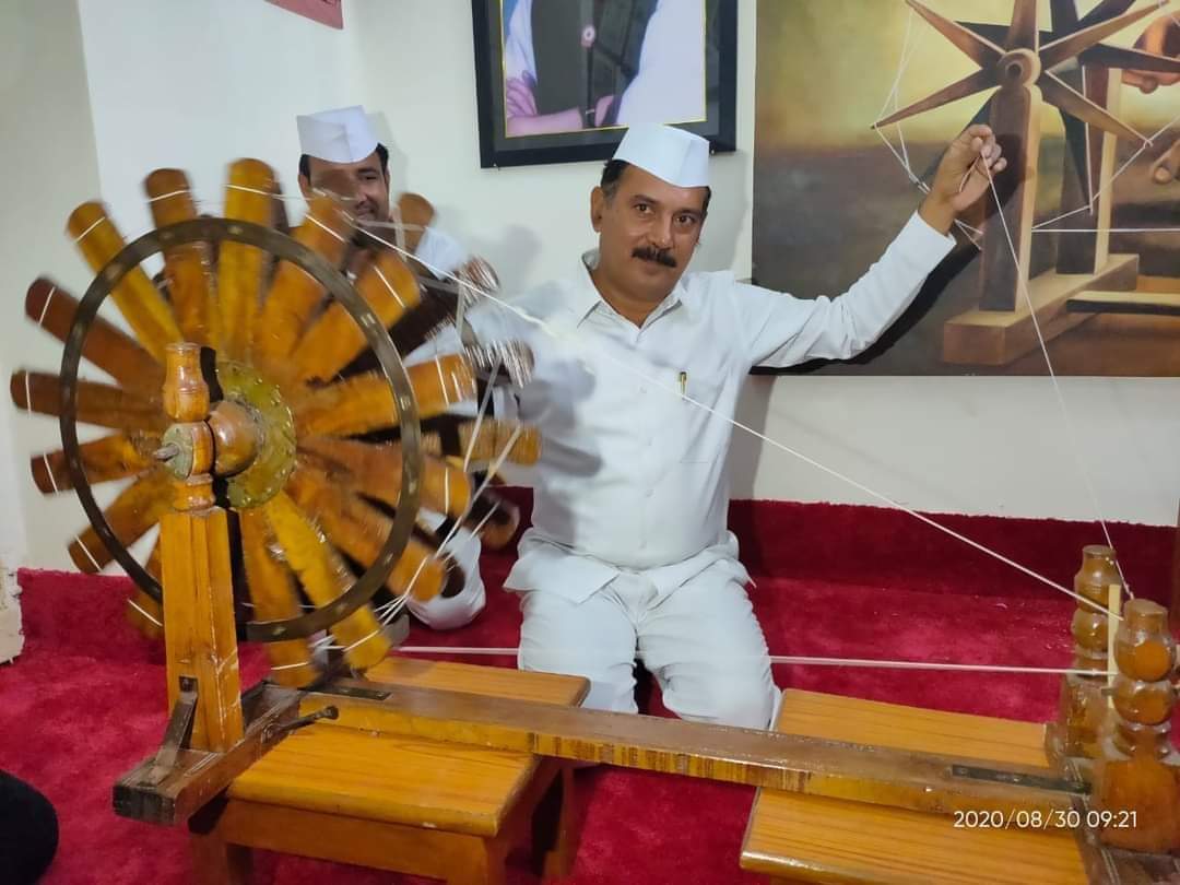 drpoonam25's tweet photo. अखिल भारतीय कांग्रेस सेवादल के राष्ट्रीय अध्यक्ष श्री लालजी देशाई जी को #हरियाणा कांग्रेस सेवादल की तरफ से #जन्मदिन की बहुत-बहुत #बधाई_एंव_शुभकामनाएं।
 
#HappyBirthdayLaljiDesai https://t.co/PwnkW3M8SP