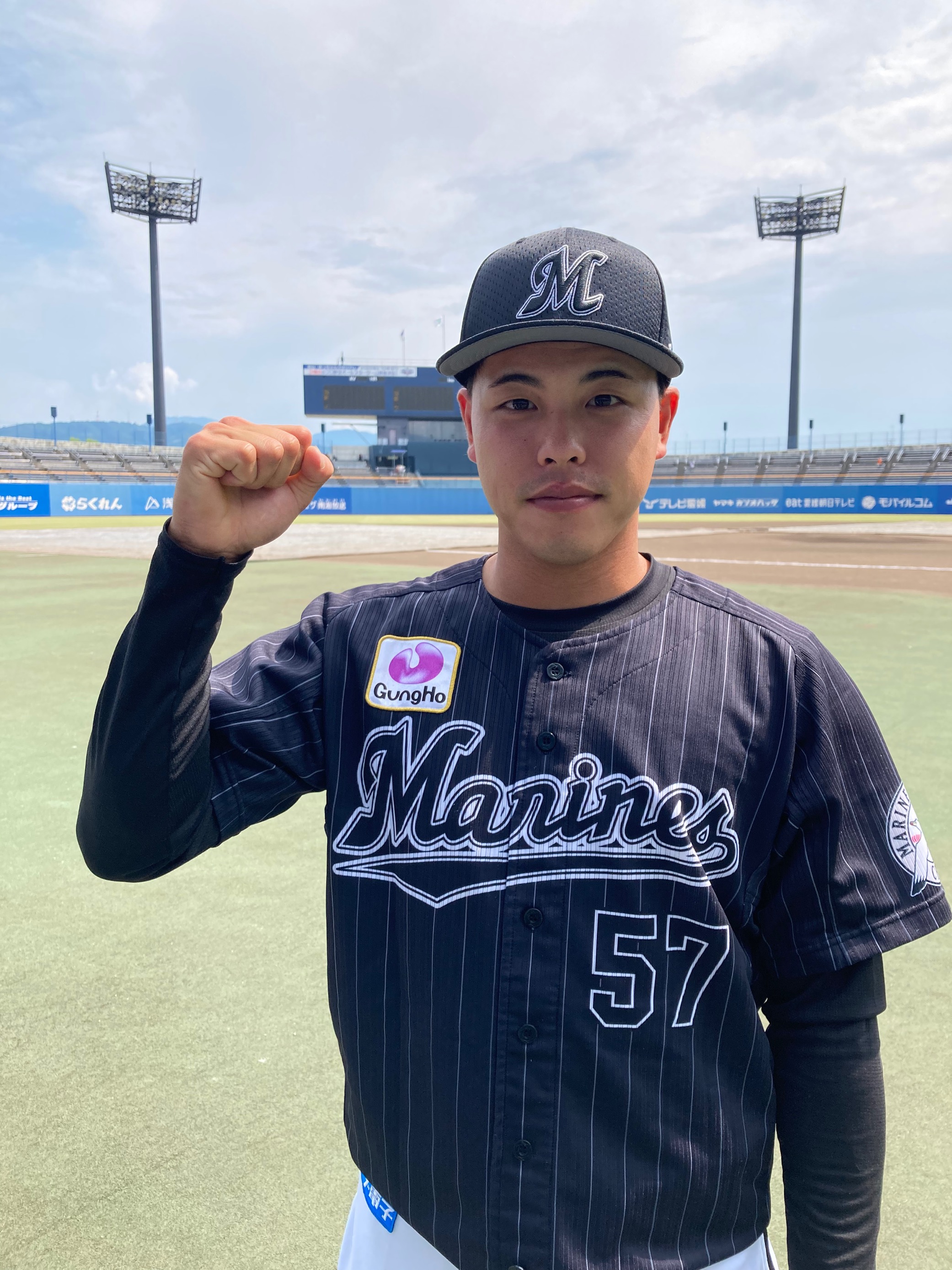 千葉ロッテマリーンズ 小川龍成 新入団選手紹介、本日はドラフト3位の小川龍成選手です