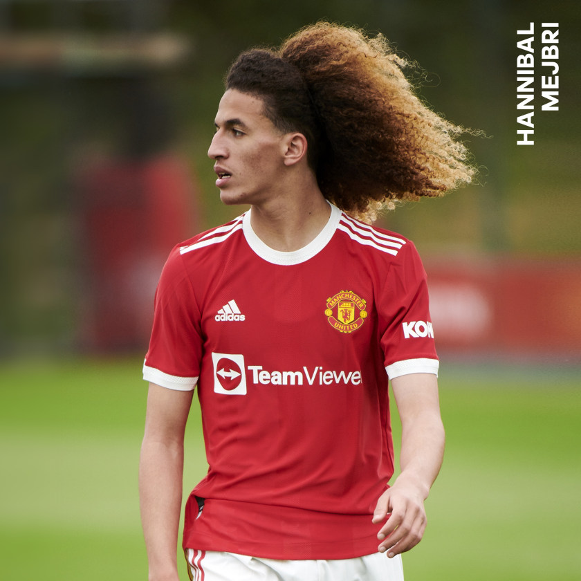 E6UXkVlXMAEM9C6?format=jpg&name=900x900