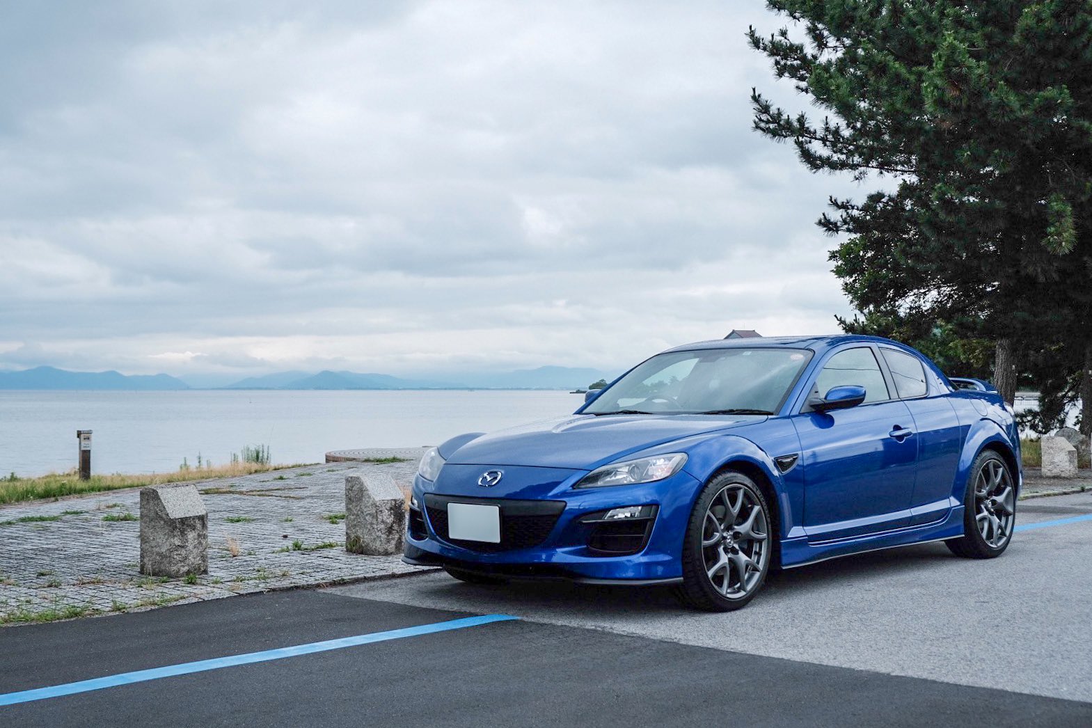 リョタ マツダ Rx 8 Typers 納車しました 最高にかっこいいです 人生3台目のrx 8 今回は永く一緒にいられたらなと思います 皆さま仲良くしてくださると嬉しいです 納車 納車報告 Rx8 T Co Jhqmdckrtx Twitter