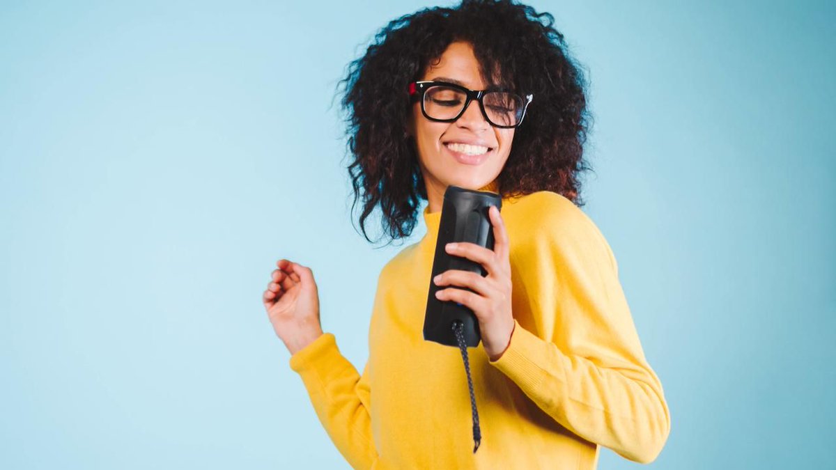 De Autoriteit Consument &amp; Markt (ACM) ziet dat de winkelketens zoals Bol, Coolblue en MediaMarkt hun klanten voor aankoop van slimme apparaten beter informeren over software-updates. Een jaar geleden vond de toezichthouder dat dat onvoldoende gebeurde.
buff.ly/3ka6L2Q