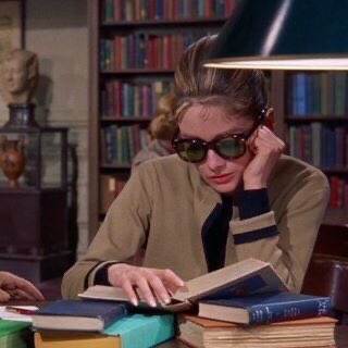 therowsmvse's tweet photo. hot girls study https://t.co/JS5gmuobYn