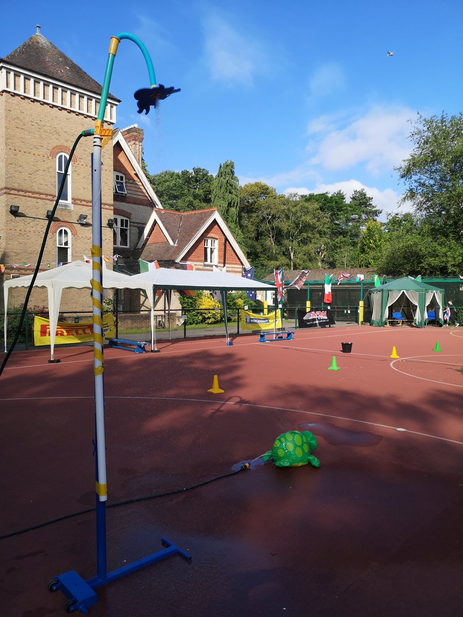 MrHmultisports's tweet photo. Ding Ding Round 2. It's the early years turn for their Sports Day at @LivabilityVEC. We may get wet!! Bring it on... #SportsDay2021 #sendactive #inclusivesport #SHOUTaboutSEND @SGO_Poole @DorsetGames @LivabilityUK @EYFSF https://t.co/rtXe0ZCES1