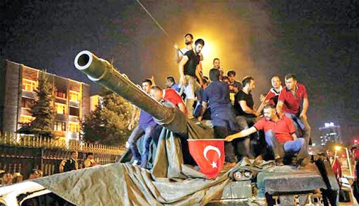 hatice0674061's tweet photo. #15Temmuz Şehitlerimizi Allah’tan rahmet gazilerimizi minnetle anıyorum.

#TürkiyeGeçilmez https://t.co/Y2P4zeELIU