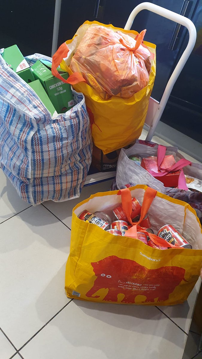 Thank You @hagenilda, Rod &amp; Team At <a href="/southwarkfoodbk/">SouthwarkFoodbank</a> For The #Donation! 
#charity #foodbank #supportingcharities pic.x.com/WQzheny9si