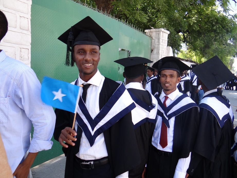IamAbdi5's tweet photo. From the archives, Nov 2012, we were about 600 graduates contentedly wearing graduation gowns, lined up as we entered the main hall to officially receive our degree certificates. 9 yrs down the line, a lot has changed for us (graduates) & for the country as well. #SIMAD2012 https://t.co/r2bxcZOBJ7