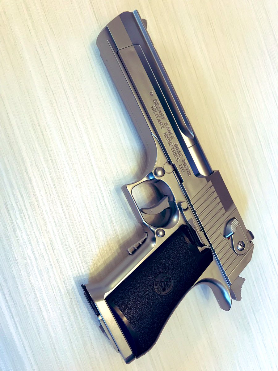 「MY GUN...hehehe🔫😈 」|海老ブルー/ebiblue 😈のイラスト