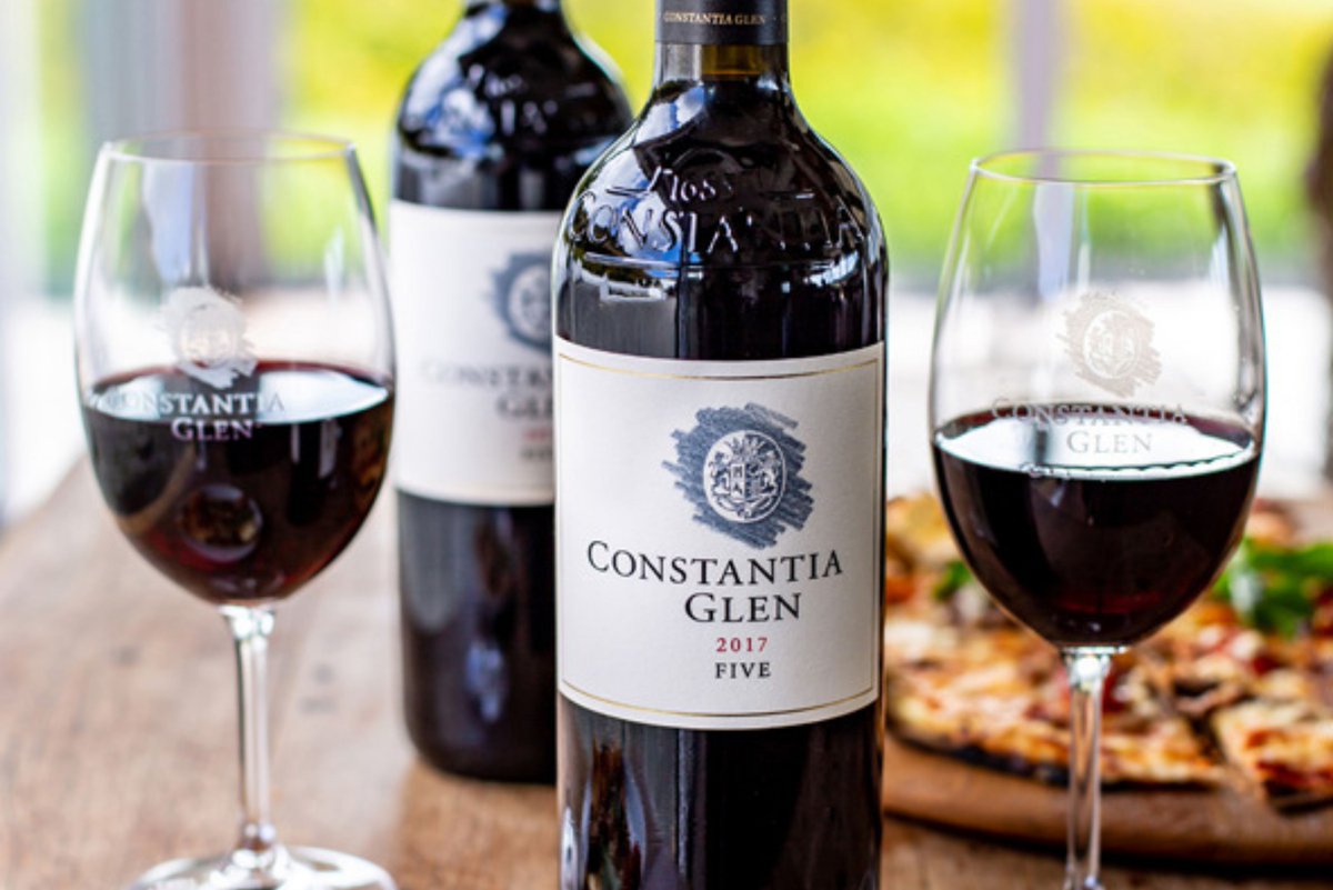 bit.ly/3hFJdkK
Constantia Glen FIVE awarded Decanter Platinum in London..
@ConstantiaGlen Rove South Africa #internationalawards #decanterworldwineawards