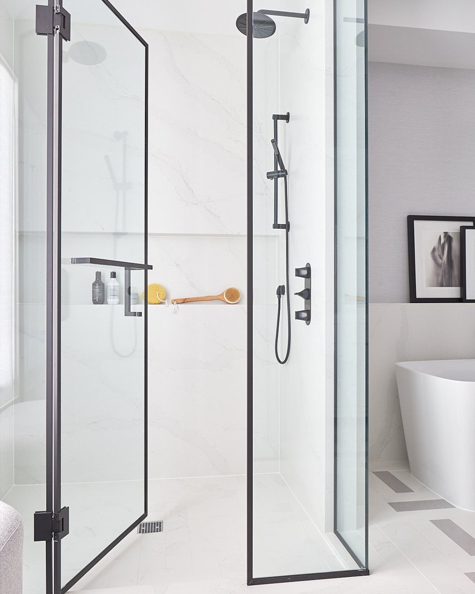 GlucksteinHome's tweet photo. Matte black metal – yay or nay? 🤔

A few reasons we’re a fan? It’s virtually smudge-proof, adds a dose of contrast, and looks so modern.

📷: Jason Hartog Photography

#matteblack #blackmetal #hardware #bathroomdesign #shower #bathroomremodel https://t.co/NCQImBjPM7