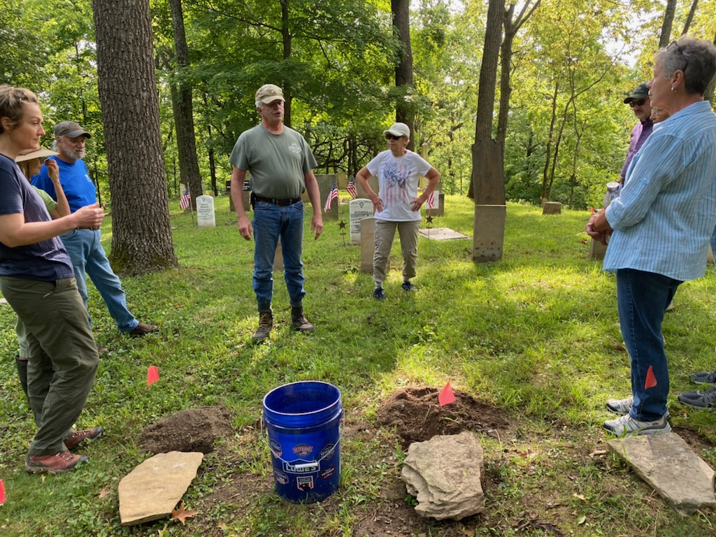 An incredible team of volunteers completed a successful workday at our historical cemetery last Saturday. Stones were reset &amp; cleaned &amp; 2 benches were moved. If you are interested in volunteer opportunities, fill out an application at stratfordecologicalcenter.org/volunteer/
#delawareohio