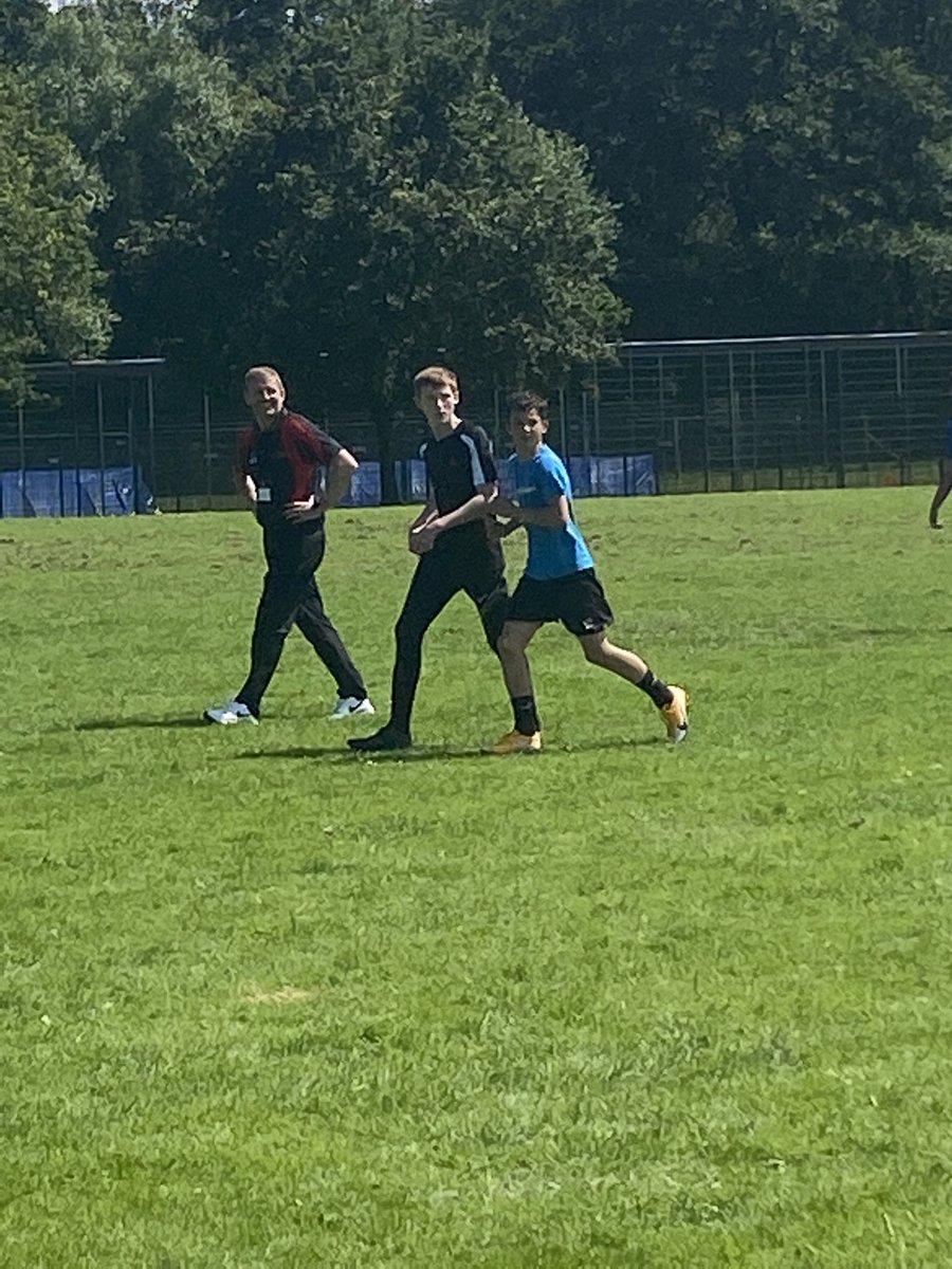 Fab way to end the school year with a very competitive football game! Even <a href="/DPLawlor/">Damian Lawlor</a> got involved! ⚽️ ☀️ <a href="/NewportH/">Newport High School</a>