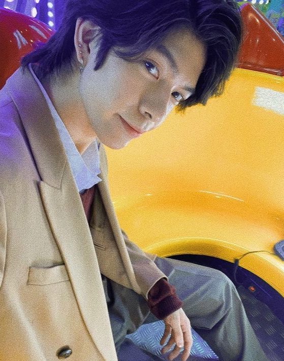 kiyeuns's tweet photo. lomi
toremori                        i'm nate &amp; i'm ok https://t.co/WalrvWsJfJ
