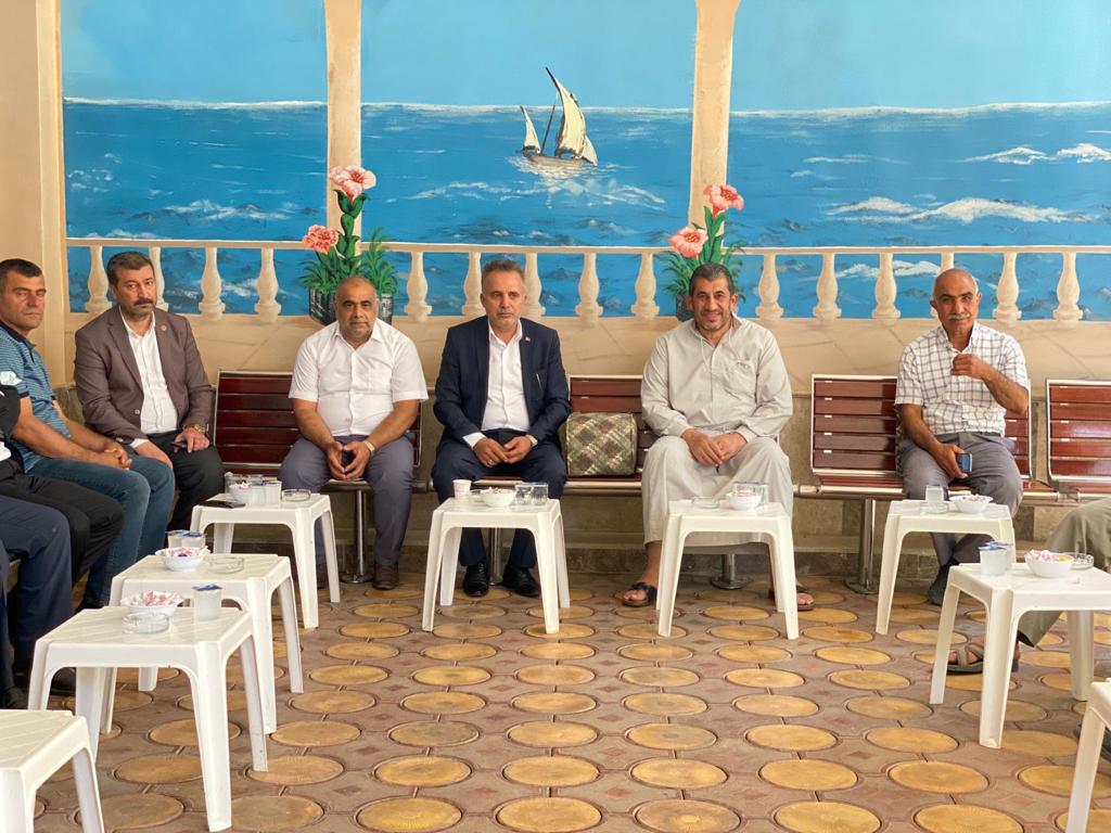 İnna lillâhi ve innâ ileyhi raciûn..

Ulu çınarımız Mehmet Sait Atilla'nın vefatı sebebiyle konutumuzda devam eden taziyemize gelerek başsağlığı dileklerini ileten Şanlıurfa Muhtarlar Derneği Başkanı İbrahim Halil Haktankaçmaz ve üyelerine teşekkür ederim.

Allah razı olsun.