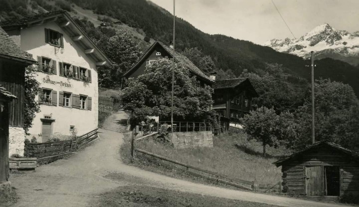 MuseenMontafon's tweet photo. #visitmuseum #kulturgeschichte #regionalgeschichte #regionalhistory #openafterlockdown #Gasthaus #Hirschen #Silbertal #Vintage (2/2) https://t.co/QTKyahuDsW