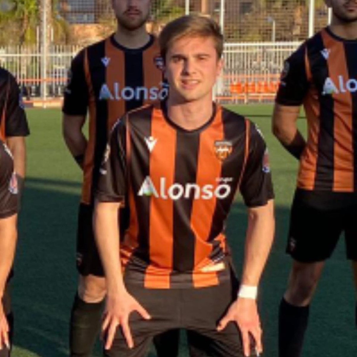 patacona_cf's tweet photo. Tenemos el placer de anunciar la continuidad de nuestra zurda top Espi 🌟 y de nuestro polivalente defensa Sergio Vivo⛏️. Su gran temporada hace que continúen un año más con nosotros! 😁🖤🧡

@GolsmediaCVal https://t.co/WldapIPg1u
