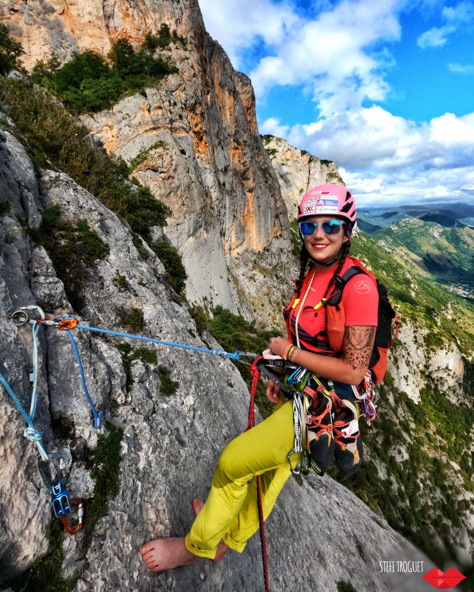 ETroguet's tweet photo. SINSAT 🧗🏻‍♀️🤍. 

Ohh mama🔥... First time climbing in Sinsat.
What a place, what a view, what a route &amp; how 🌶 it was!! 

Via 🧗🏻‍♀️: "Lisa" 6b+, Secteur Peppermint, Quié de Sinsat. 

With Pierre 😎💥.
▪︎
#MultiPitchClimbing #Sinsat

⬇️ + photos ⬇️ https://t.co/QCzJODnWbM