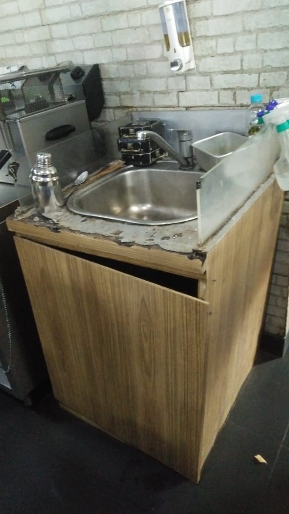 Custom Furniture Maker tweet media