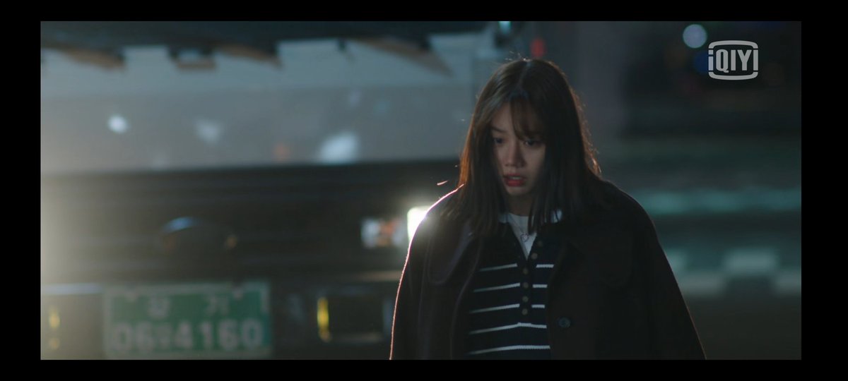 Lee Dam was about to get hit by a truck but Wooyeo saved her and he... disappeared...
#MyRoomateIsAGumihoEp16
#MyRoomateisAGumihoFinale