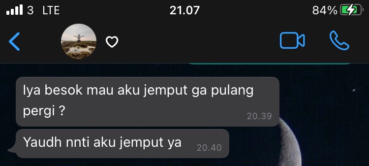 amelbesan's tweet photo. Cewe Lebih suka chat yg kedua dari pada yg pertama🙃 https://t.co/MohS0xiwVe