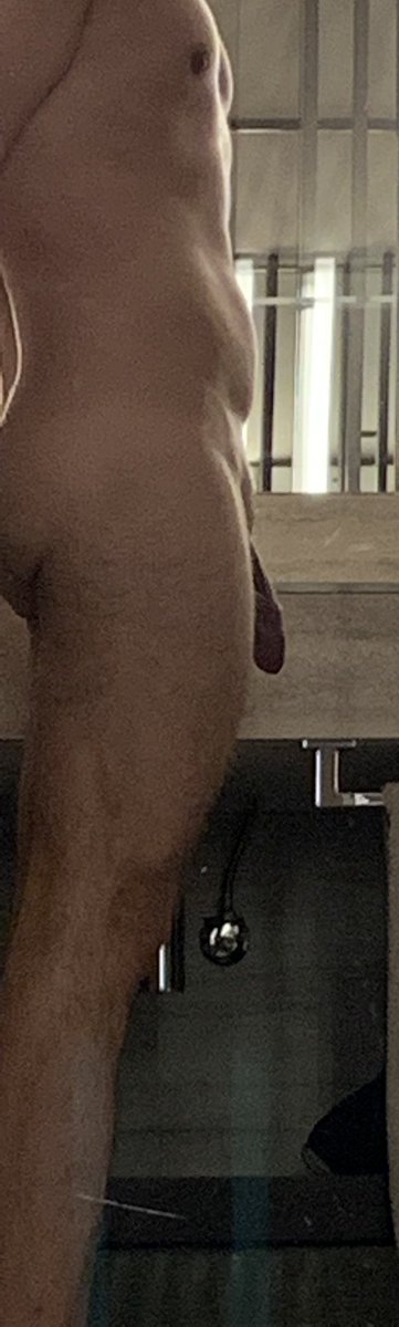 piercedcockhead's tweet photo. Body trasformation…lentamente ma senza sosta #bodychallange #somethingnew #piercedcock #piercedickhead #bodytrasformation #NoPainNoGain #diet #workout https://t.co/ZBSbIUn50b