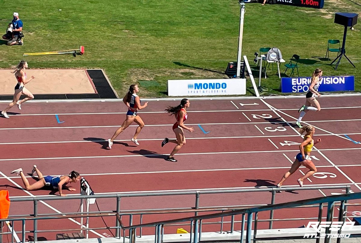 Campeonato de Europa Sub20 (jueves 15) MAÑANA

¡¡ Por una centésima !!
Carmen Avilés, a las semifinales de 400 m 🚺 por tiempos

PLENO 🇪🇸 3⃣ DE 3⃣ 👏👏👏

🔗bit.ly/3rnyGOJ
📺bit.ly/3ieaIky <a href="/EurovisionSport/">Eurovision Sport</a>

 #EspañaAtletismo #PasionPorCompetir