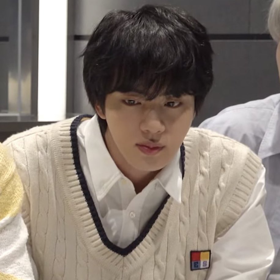 seokjinfile's tweet photo. fluffy 🥺 https://t.co/Tn7jRwQMhk