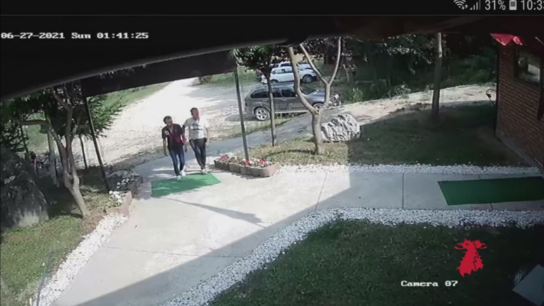 [Persécution quotidienne]
Le 14 juillet, 1500 habitants de la ville de Decani ont demandé une aide médicale pour des symptômes d'empoisonnement. 
Immédiatement, les médias albanais et certains politiques ont accusé "les Serbes" d'avoir "empoisonné l'eau des puits". Des ...