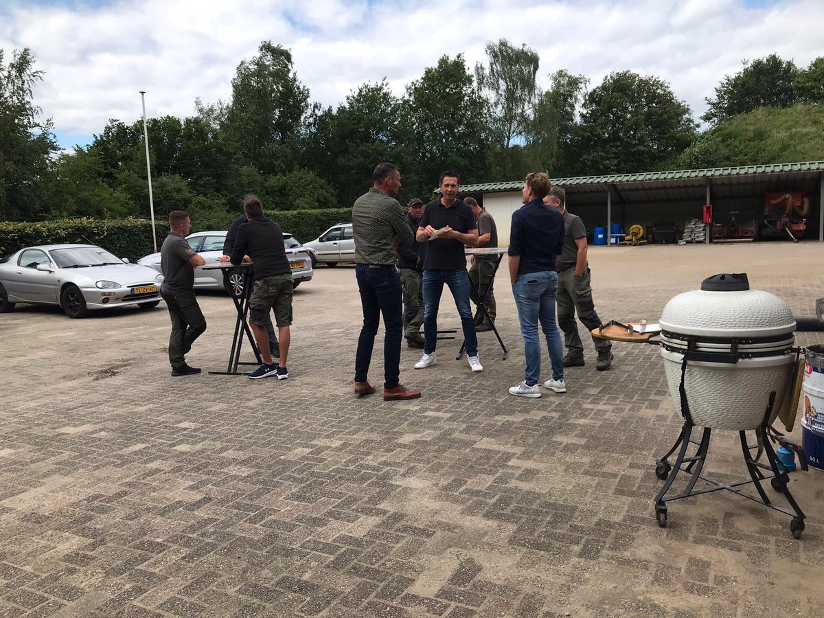 JeanHeybroek (@jeanheybroek) on Twitter photo Op 6 juli organiseerden wij een Toro gebruikerstraining voor de hoofdgreenkeepers van <a href="/DeRidderBV/">De Ridder B.V.</a> op Golfbaan <a href="/HogeKleij/">De Hoge Kleij</a> . Aan bod kwamen onder andere maaikwaliteit, afstelling en juiste werking van maaikooien en het onderhoud van de machines. Alle deelnemers bedankt! Op 6 juli organiseerden wij een Toro gebruikerstraining voor de hoofdgreenkeepers van <a href="/DeRidderBV/">De Ridder B.V.</a> op Golfbaan <a href="/HogeKleij/">De Hoge Kleij</a> . Aan bod kwamen onder andere maaikwaliteit, afstelling en juiste werking van maaikooien en het onderhoud van de machines. Alle deelnemers bedankt!