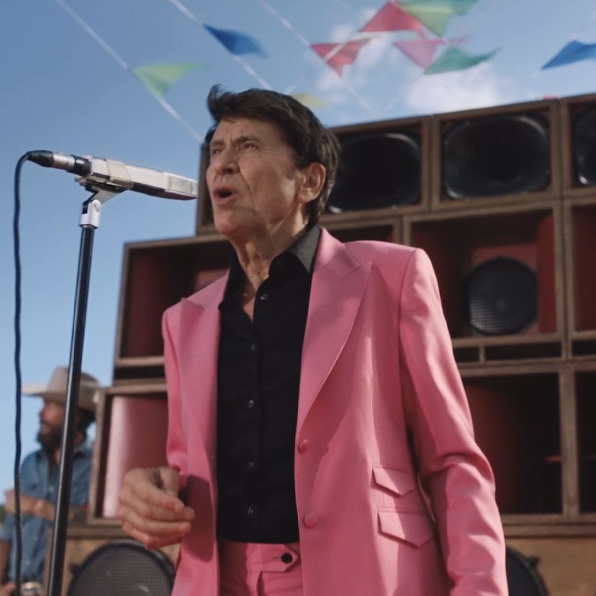 HuertDeAuteuil's tweet image. Harry Styles as Gianni Morandi (Thread):