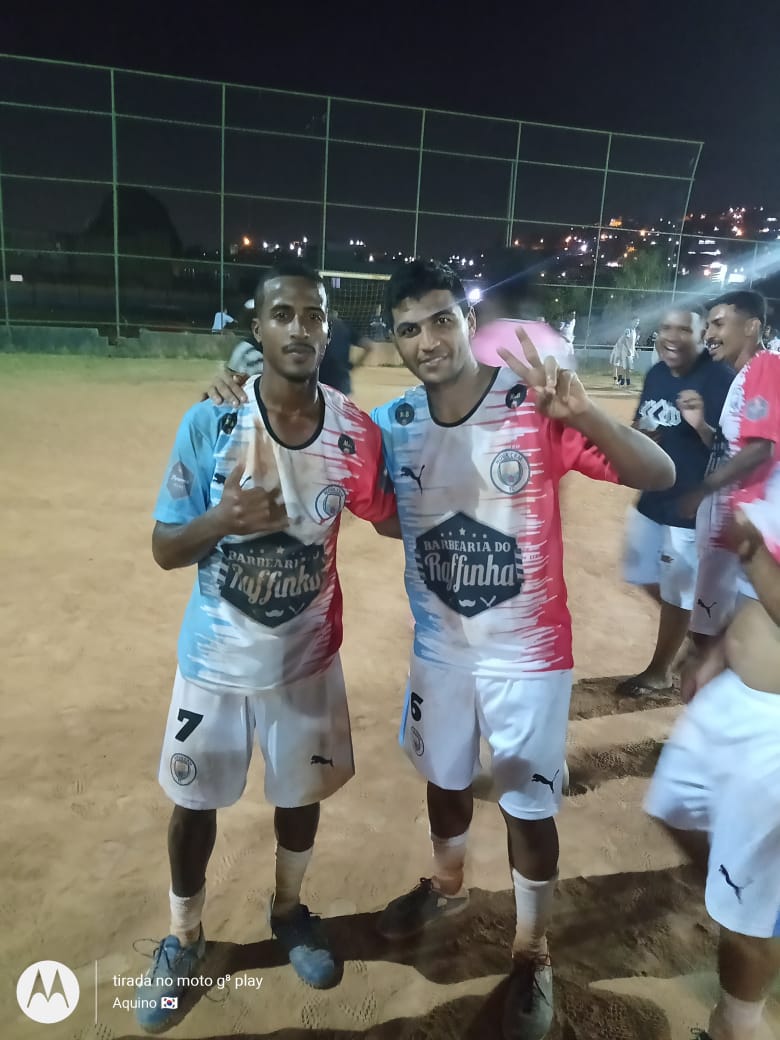 AurelioSalesGu1's tweet photo. Bom dia 😉🤜⚽
 Foto pesada 😜 https://t.co/6WKjYfLnGA