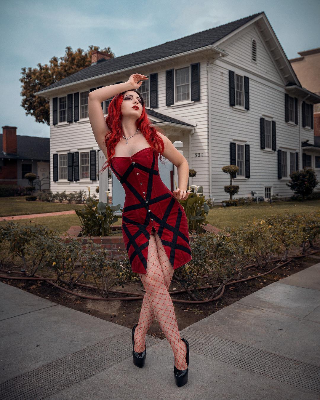 Corsettery Corsets on Twitter: "Fake suede #corset #bodycon dress, maroon  and black available. Authentic made to measures corset  https://t.co/C3X54w4Qyj https://t.co/ZMbOm5DXaN" / Twitter
