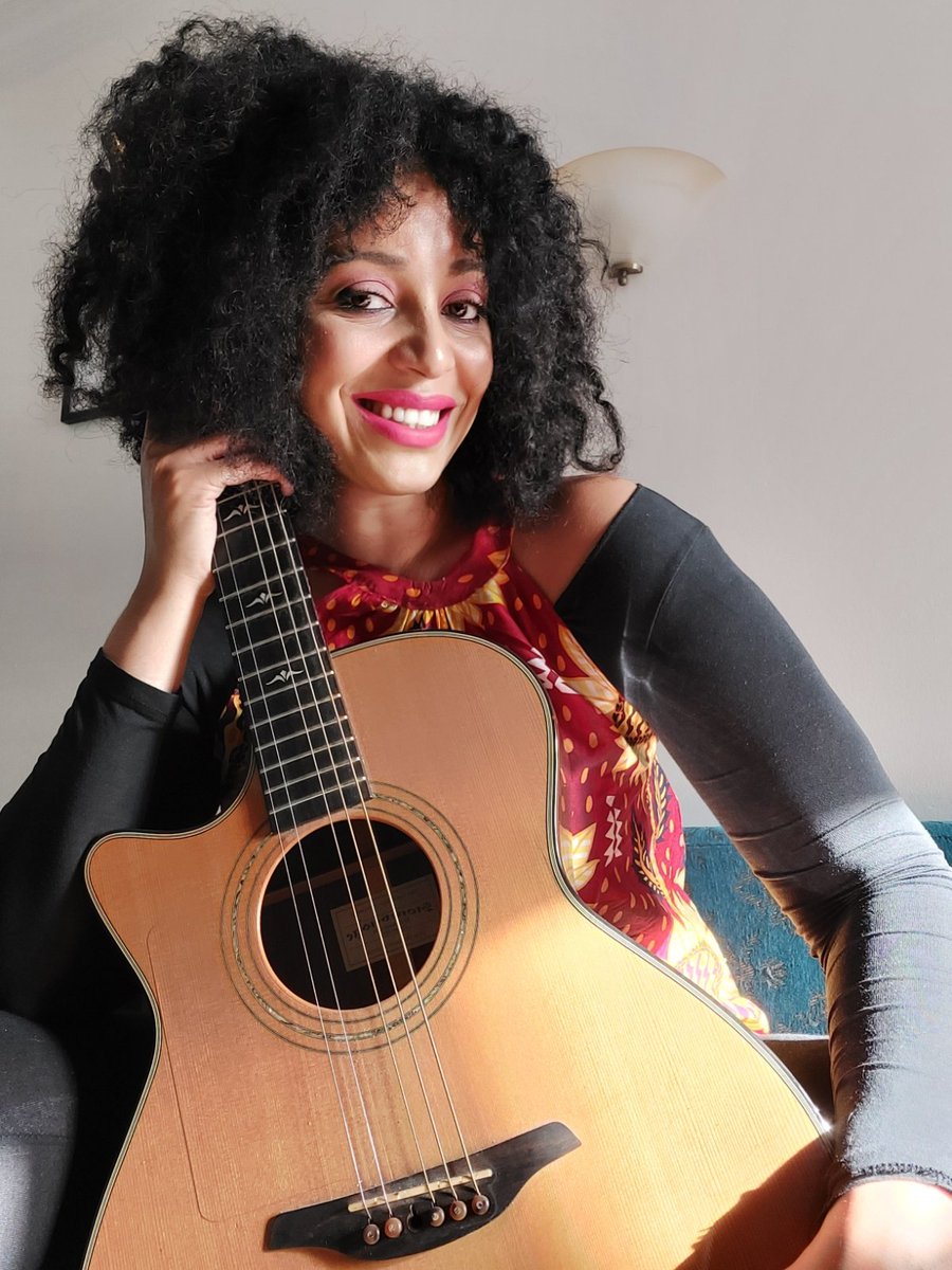 SusannaFataki82's tweet photo. You need to be healthy, a new pair of shoes and a guitar and you can travel the world!
#takelifeeasy #nostress
#thrursday #thursdayvibes
#theursdayvibes #tantopecantà
#lifestyle #lifeisgood #bepositive #positivevibes #postivevibesonly #musicislife #musica #musicians #takeiteasy https://t.co/V4BDd5CQnM