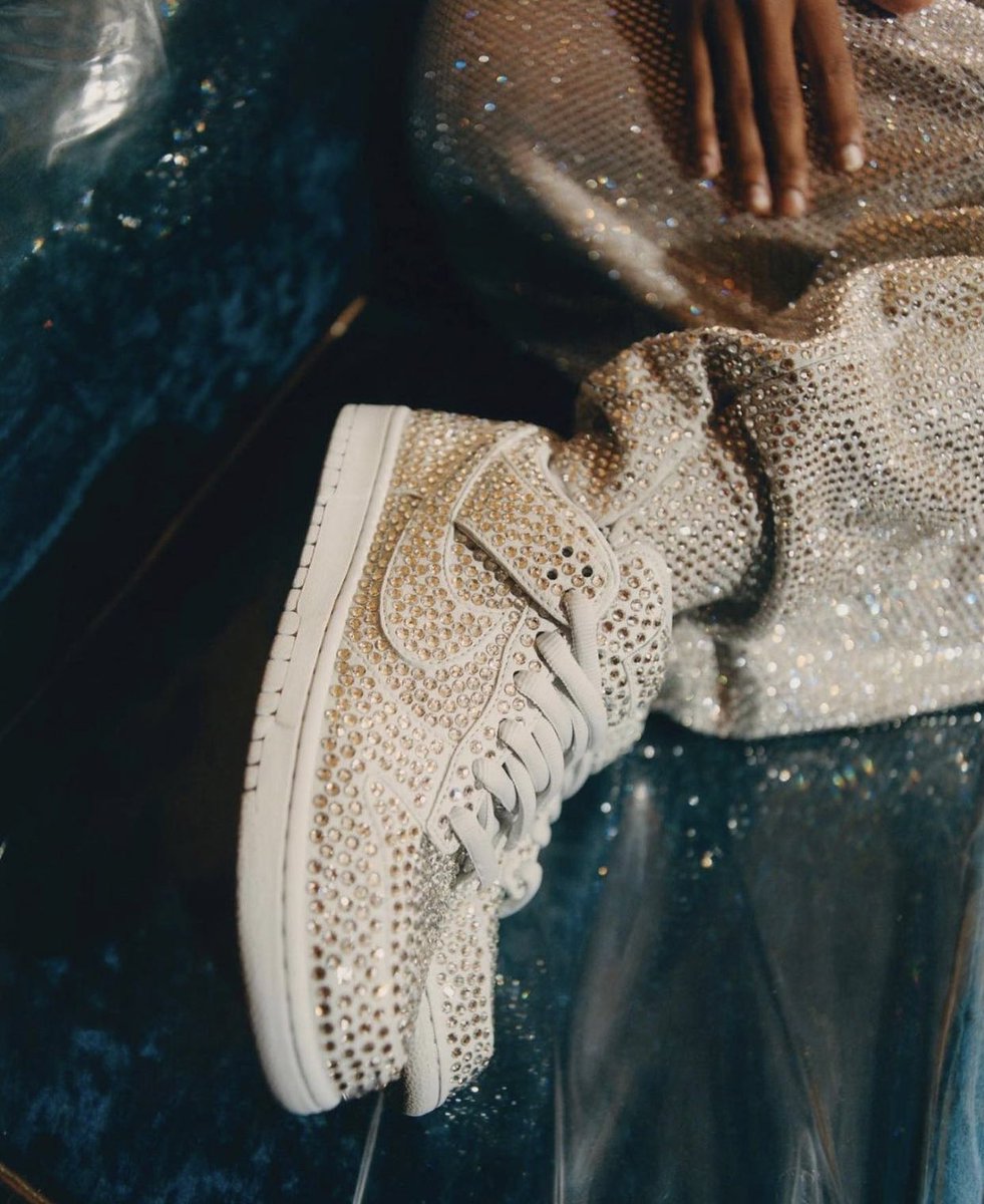 StreetFashion01's tweet photo. Steve Lacy for Cactus Plant Flea Market x Nike (2020) https://t.co/DXDTu1tJsx