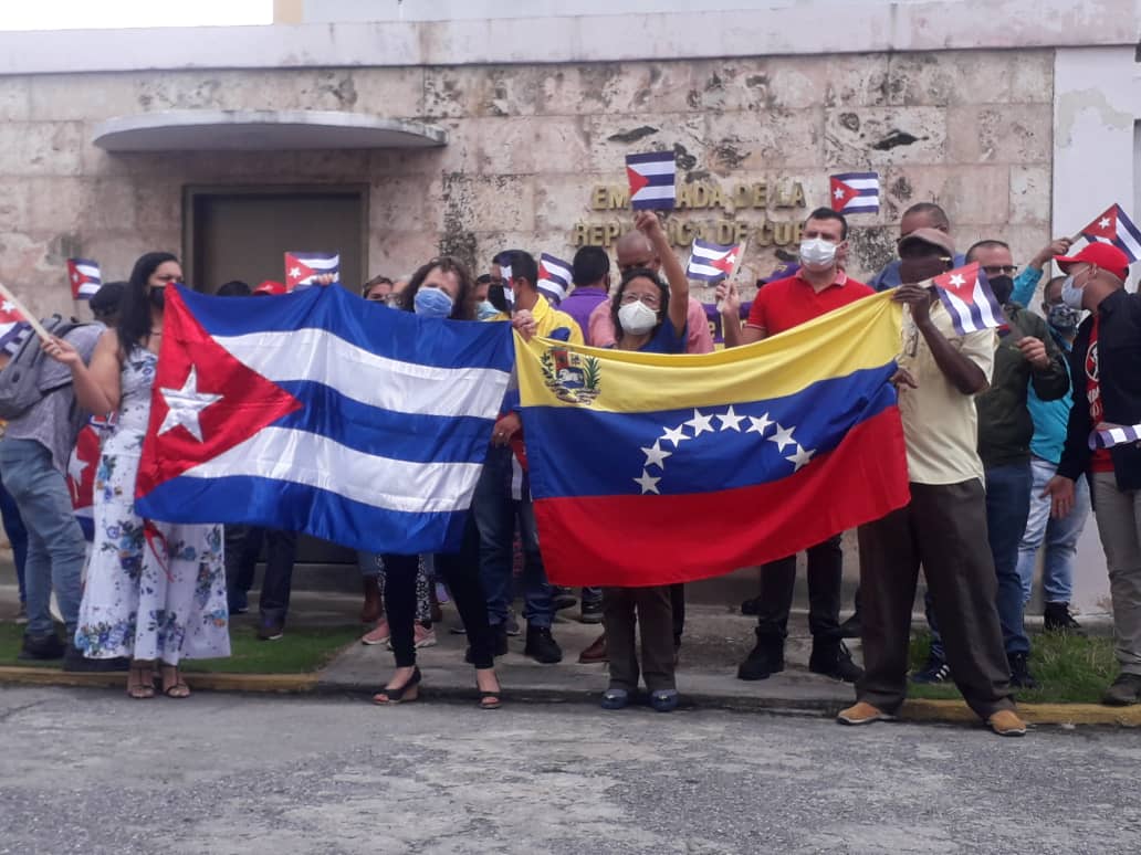 JosRamnMora3's tweet photo. #15Jul |🇻🇪📢 ¡ETIQUETA DEL DÍA!▶️

#VenezuelaConCuba

Rechazamos plan desestabilizador de EE.UU. contra Cuba. ¡Apostamos por la paz! https://t.co/cwKEMZEvLj