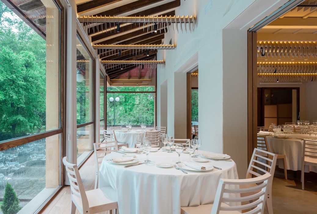 SoyEcoturista's tweet photo. ¿Te apetece descubrir @turismegarrotxa desde el punto de vista gastronómico? 

Te presentamos 3 restaurantes de #ecoturismo acreditados con la CETS, adheridos al Club y que colaboran con la iniciativa "Cocina Volcánica".

1. La Moixina
2. Restaurant L'Hostalet
3. La Quinta Justa https://t.co/SPN0byRGQQ