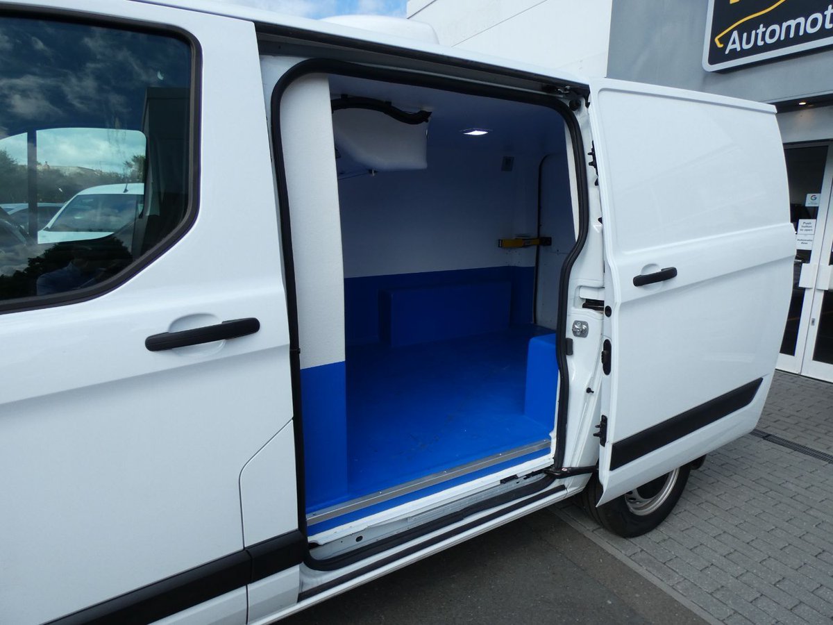 hillsautoUK's tweet photo. As we open up further restriction from next Monday does your business need a #ChillerVan?
@hillsautoUK have this low mileage 2020 #FordTransit Custom for sale or for rent.
Available at £24,995 +VAT.
https://t.co/AVOjTgjZXP
#StourportHour #DroitwichHour #MalvernHillsHour https://t.co/4lAs257XaW