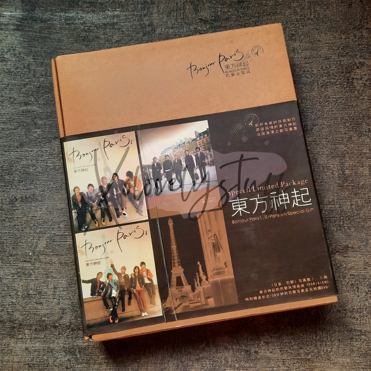 xolovelystuff_'s tweet photo. [READY] TVXQ DBSK JYJ PHOTOBOOK BONJOUR PARIS

✅450k
✅Preloved koleksi pribadi
✅JUAL PERSET TIDAK SATUAN
✅Isi good condition hanya damage di luar
✅Boleh nego tapi jangan sadis

ORDER : https://t.co/CA6HfFfDuL https://t.co/0sYg1SIRO2