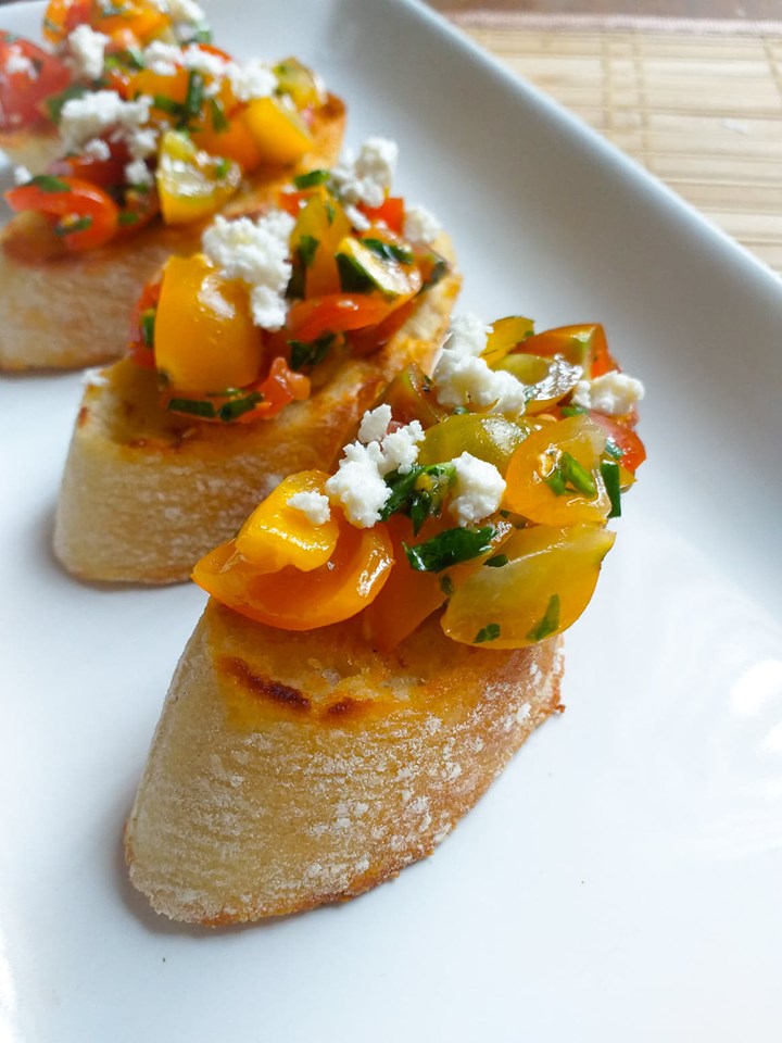 happyveg1986's tweet photo. Let's revisit 2 #recipes from this time last year!
ALOO PHUJIA
https://t.co/eVnsy1LHrY
GRILLED MEDLEY BRUSCHETTA
https://t.co/64rU4s62f5
#recipes #vegetarian #RecipeOfTheDay #vegetarianeats #vegetarianfood #ThrowbackThursday #throwbackrecipes #bruschetta #aloophujia https://t.co/dCCZ3AxJCj