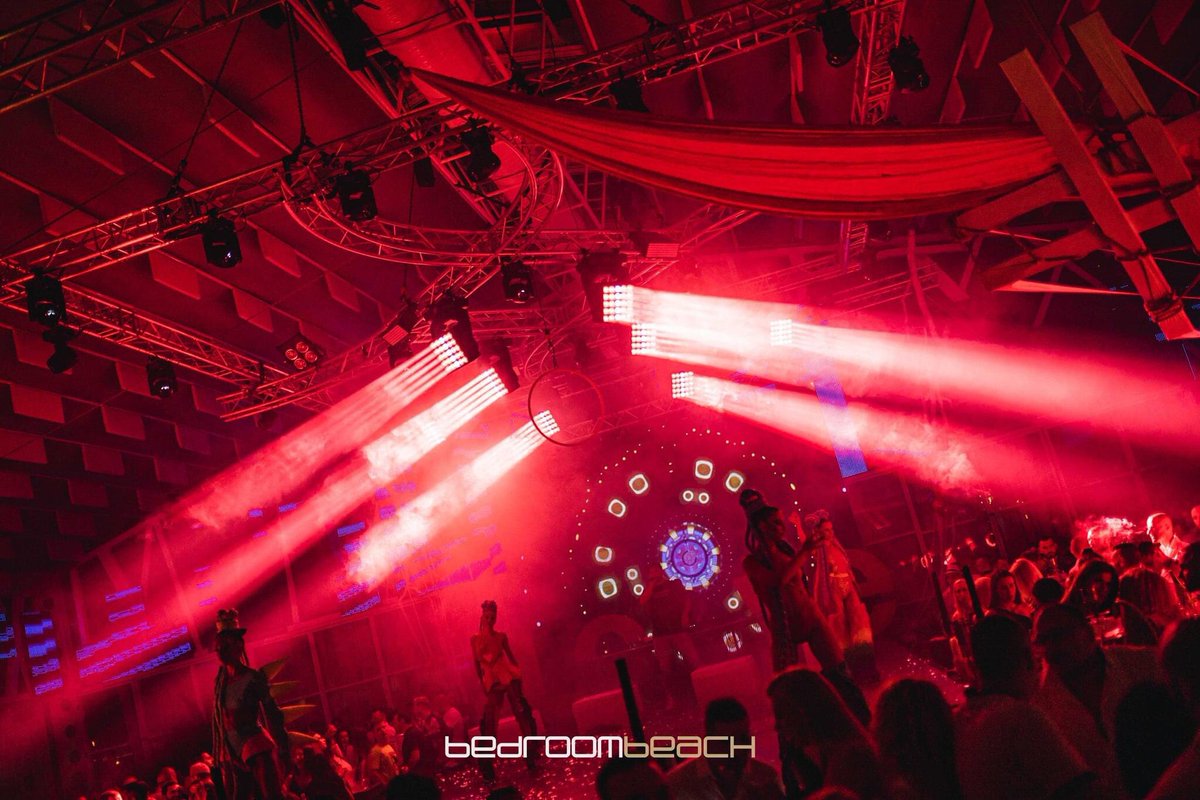Robelighting tweet picture