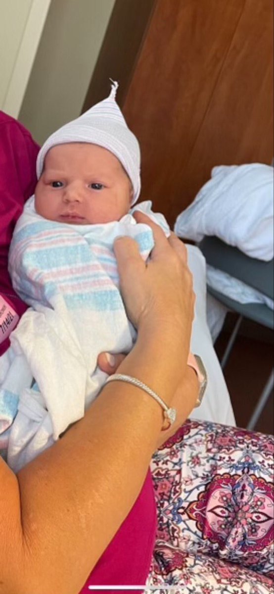 Davis Drive ES tweet media