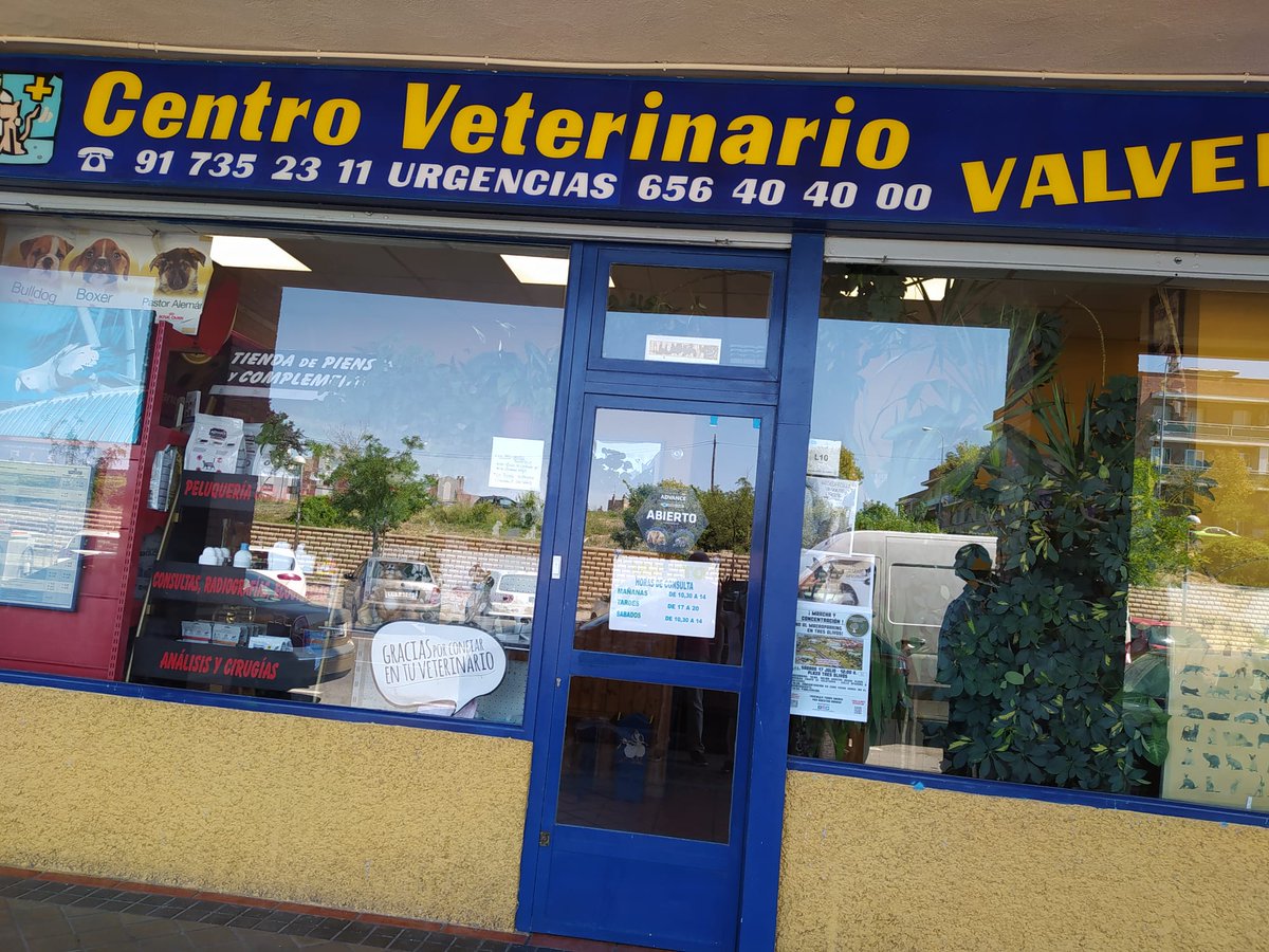 Gracias al Centro Veterinario Valverde por apoyarnos poniendo un cártel de la manifestación
#NoAlAparcamientoTresOlivos