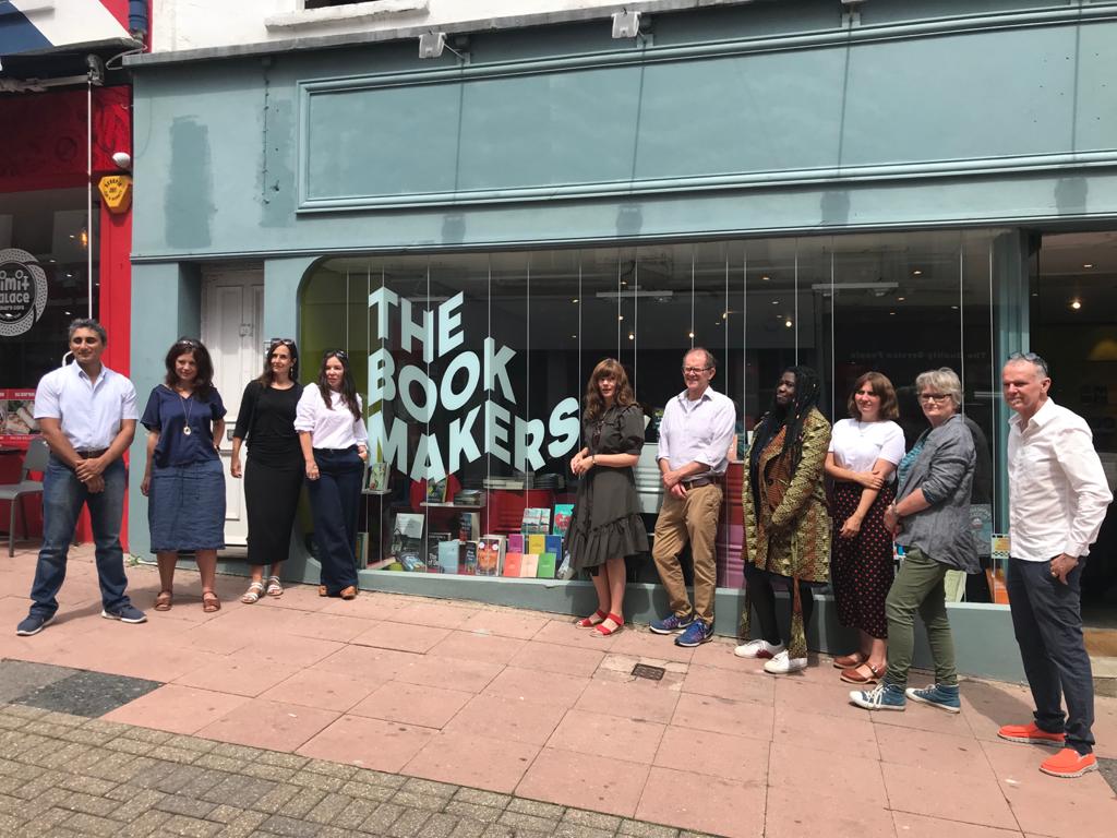 LesleyjmThomson's tweet photo. A rip-roaring celebratory launch of #TheBookMakers in #Brighton yesterday. With fab authors & books inc. @mickfinlay2 & @mickwriter - thanks to host & ideas-genius #crimewriter @william1shaw who conceived it with @DavidHHeadley @GoldsboroBooks
@CreativeF_uture
@westdeancollege https://t.co/bovzGz0nRm