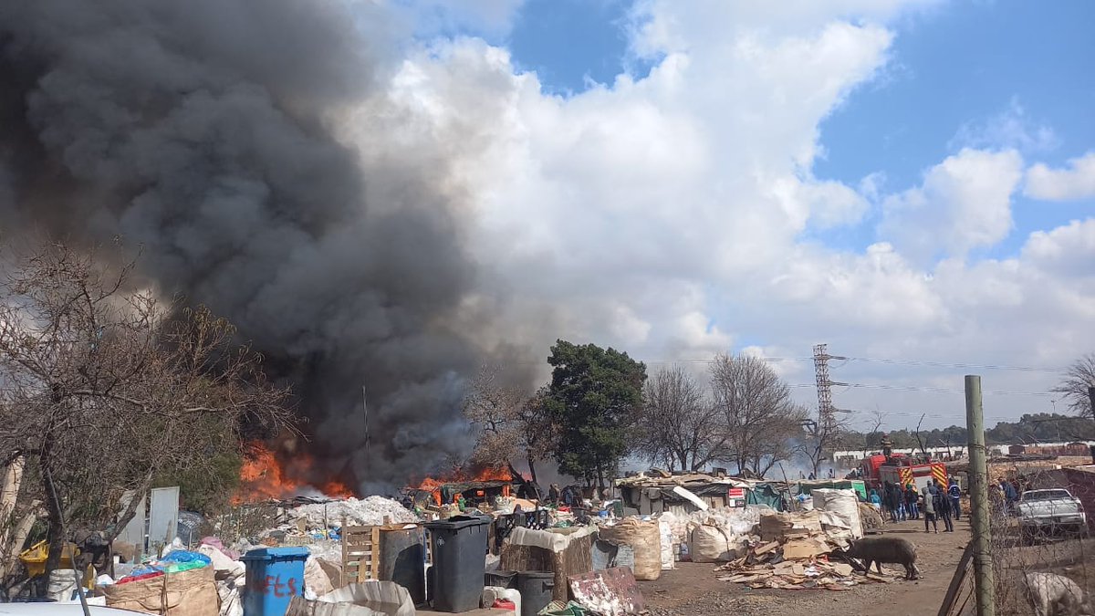 crimeairnetwork's tweet photo. BOOYSENS INFORMAL SETTLEMENT. COJ. GP. https://t.co/A6NSxJlyGt