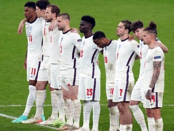 BBCNWT's tweet photo. BREAKING: A 42-year-old man from Runcorn has been arrested on suspicion of posting a racist message directed at the England team after their defeat to Italy on Sunday. Cheshire Police say he was arrested yesterday and released under investigation pending further inquiries. https://t.co/XsAcTFDWpT
